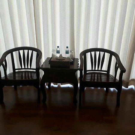 Famous Hotel Loikaw Ngoại thất bức ảnh